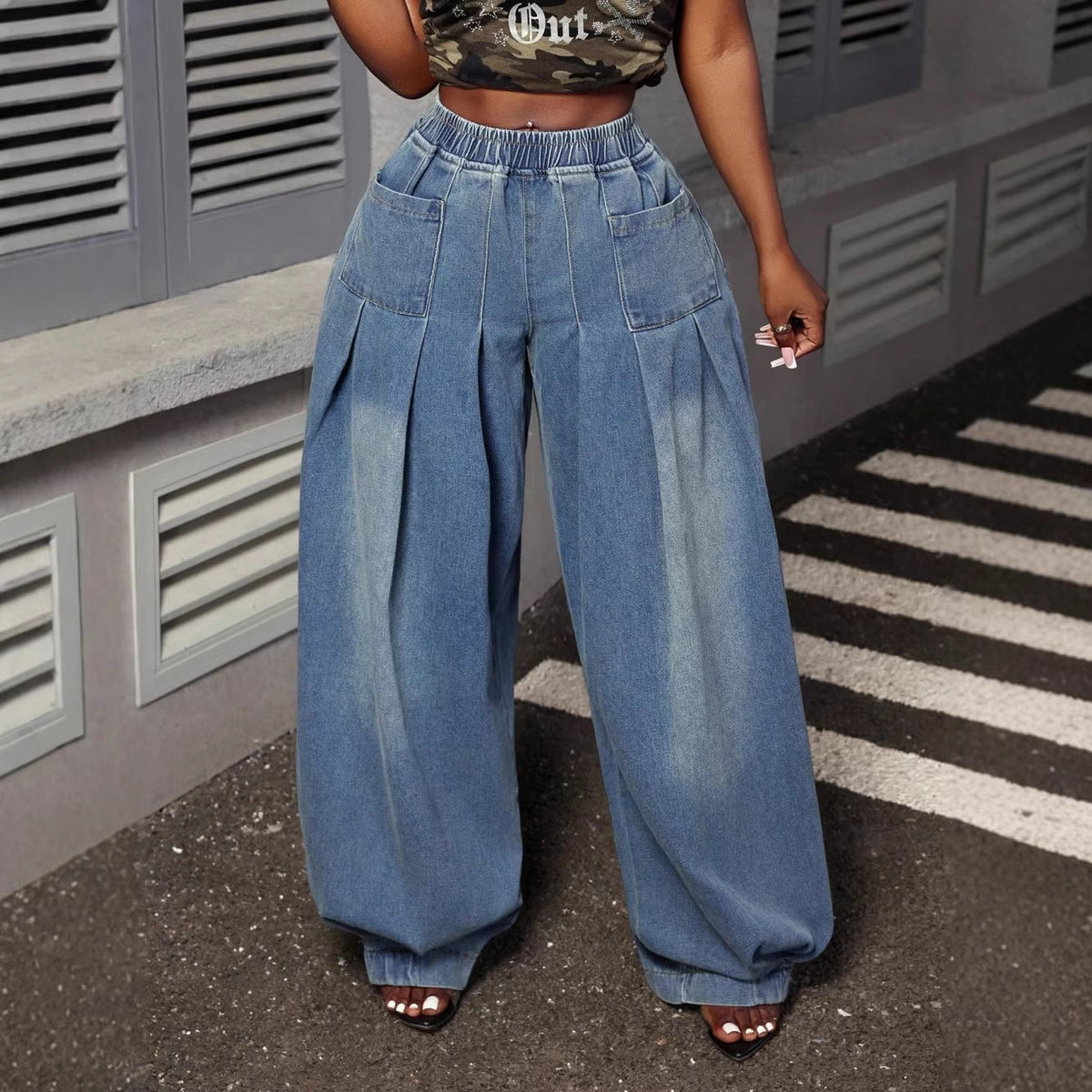 Plus-size Vintage Washed-blue Pleated Jeans For Women